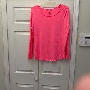 ❤️3 for $15!❤️ 
PINK Victoria's Secret SOFT Bright Pink Pajama top